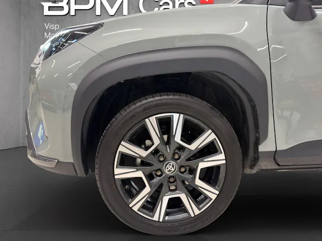 Toyota Yaris Cross 1.5 Premier Edition AWDi e-CVT