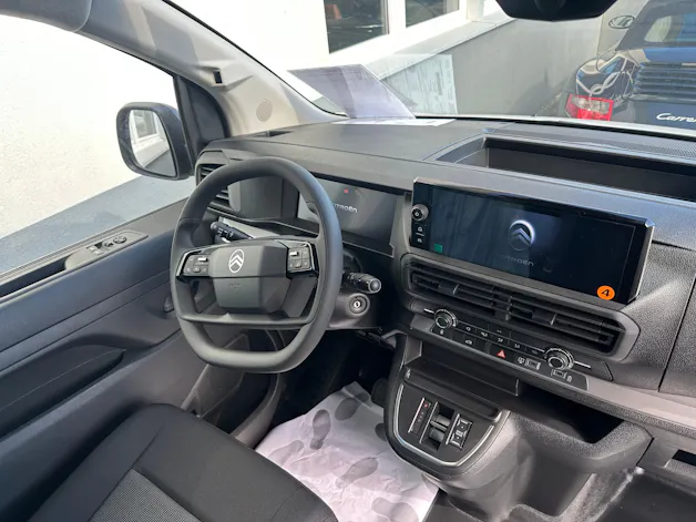 Citroën Jumpy 2.2 BlueHDi 150 M First EAT8