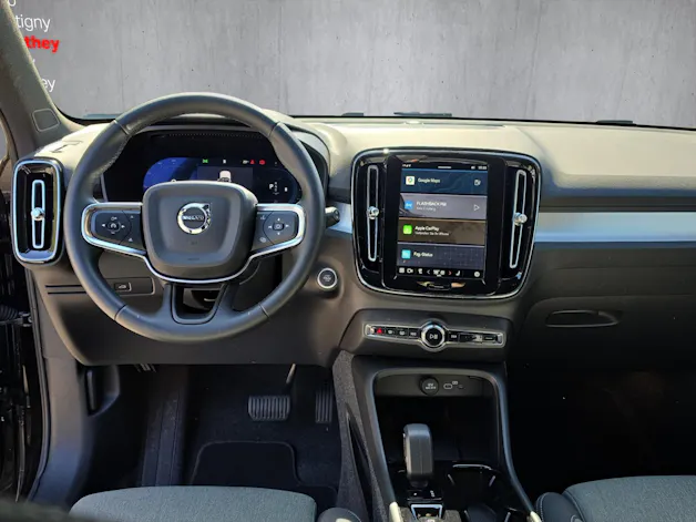 Volvo XC40 B4 Benzin Mild Hybrid Plus Dark DCT