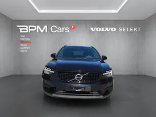 Volvo XC40 B4 Benzin Mild Hybrid Plus Dark DCT