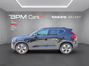 Volvo XC40 B4 Benzin Mild Hybrid Plus Dark DCT