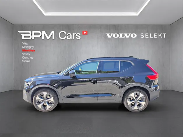 Volvo XC40 B4 Benzin Mild Hybrid Plus Dark DCT