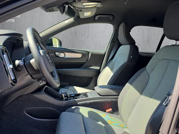 Volvo XC40 B4 Benzin Mild Hybrid Plus Dark DCT