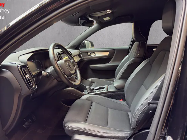 Volvo XC40 T4 AWD Momentum Geartronic