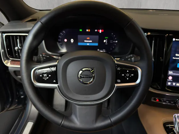 Volvo V60 T6 eAWD Plug in Hybrid Ultra Bright Geartronic