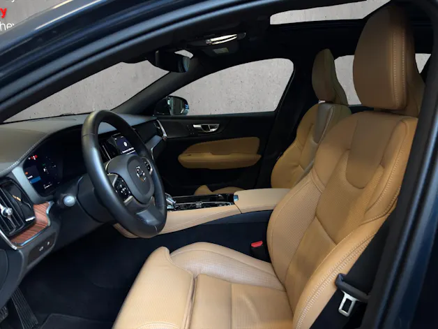 Volvo V60 T6 eAWD Plug in Hybrid Ultra Bright Geartronic