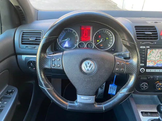 VW Golf R32 4Motion