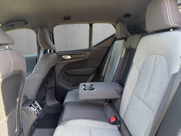 Volvo XC40 2.0 B4 MH Plus Dark