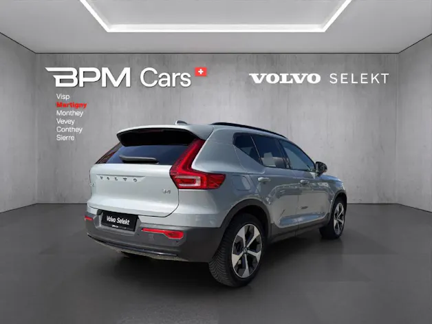 Volvo XC40 2.0 B4 MH Plus Dark