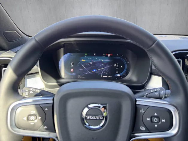 Volvo XC40 2.0 B4 MH Plus Dark