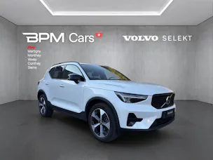 Volvo XC40 B3 Benzin Mild Hybrid Plus Dark DCT