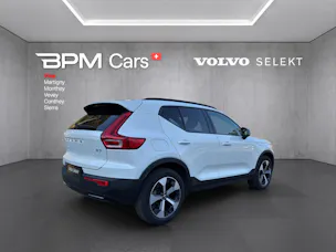 Volvo XC40 B3 Benzin Mild Hybrid Plus Dark DCT
