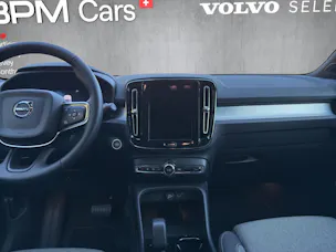 Volvo XC40 B3 Benzin Mild Hybrid Plus Dark DCT