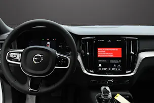 Volvo V60 T8 eAWD Plug in Hybrid Ultra Dark Geartronic