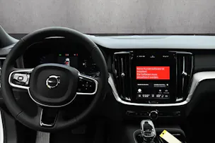 Volvo V60 T8 eAWD Plug in Hybrid Ultra Dark Geartronic