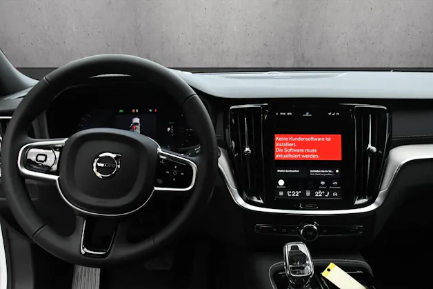 VOLVO V60 T8 eAWD Plug in Hybrid Ultra Dark Geartronic