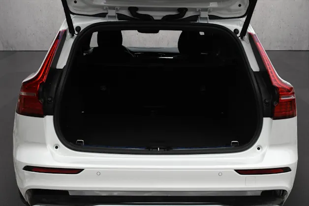 VOLVO V60 T8 eAWD Plug in Hybrid Ultra Dark Geartronic