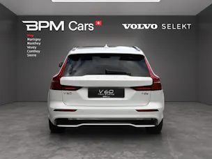 Volvo V60 T8 eAWD Plug in Hybrid Ultra Dark Geartronic