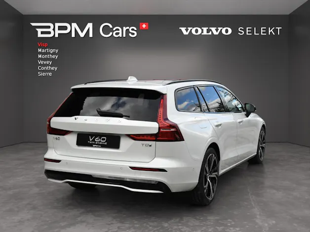 Volvo V60 T8 eAWD Plug in Hybrid Ultra Dark Geartronic