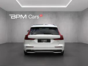 Volvo V60 T8 eAWD Plug in Hybrid Ultra Dark Geartronic