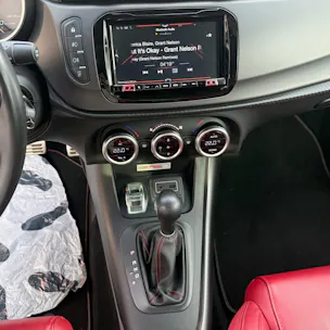 Alfa Romeo Giulietta 1750 TBi Veloce * LEDER ROT / PANORAMA-DACH / ZAHNRIEMEN ERSETZT*