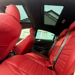Alfa Romeo Giulietta 1750 TBi Veloce * LEDER ROT / PANORAMA-DACH / ZAHNRIEMEN ERSETZT*