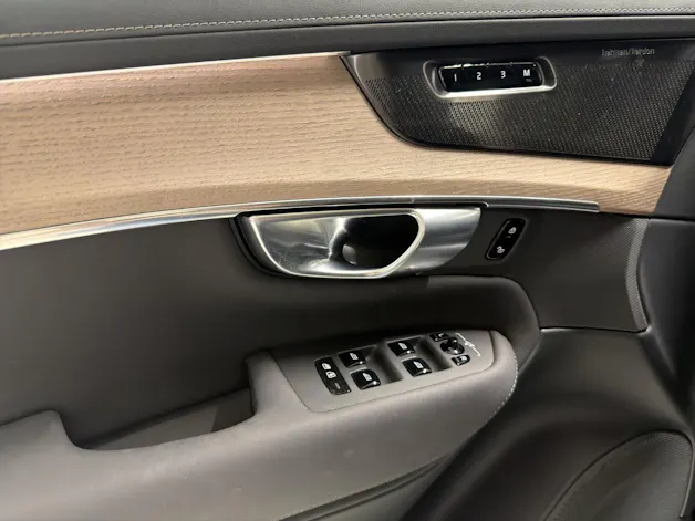 Volvo XC90 T8 eAWD PluginHybrid Plus Dark Geartronic
