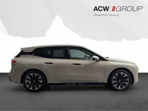 BMW iX xDrive45