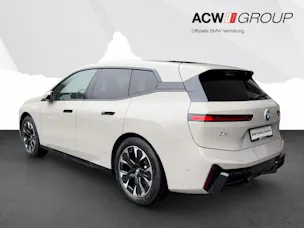 BMW iX xDrive45