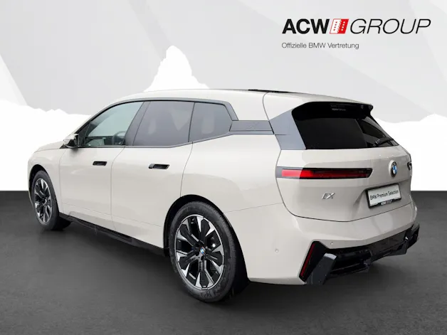 BMW iX xDrive45