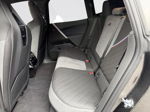 BMW iX xDrive45