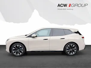 BMW iX xDrive45