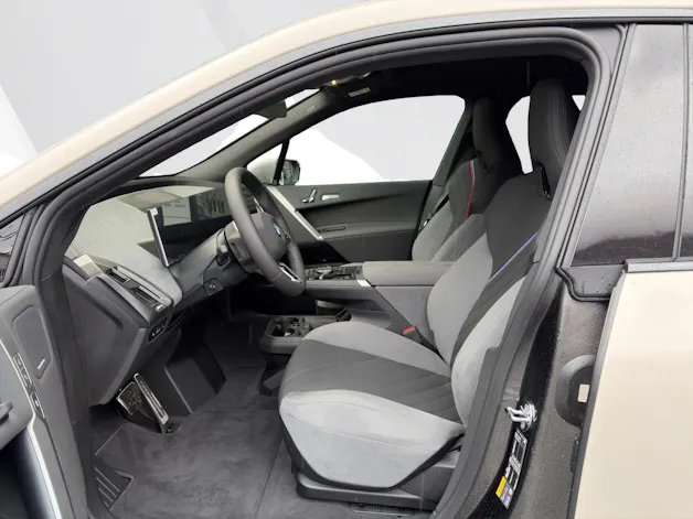 BMW iX xDrive45