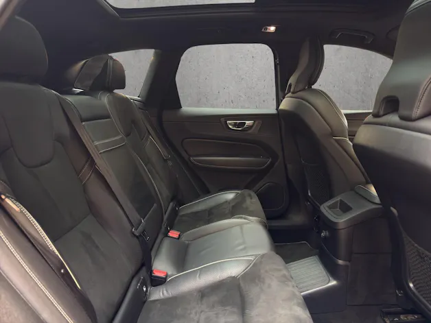 Volvo XC60 T8 eAWD R-Design Geartronic