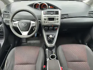 Toyota Verso 1.8 Linea Luna