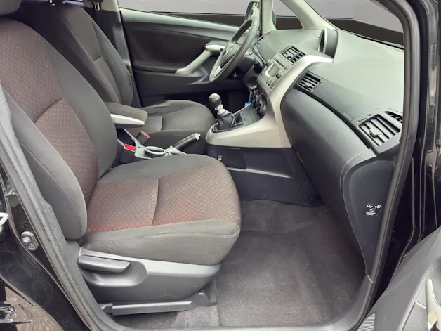 Toyota Verso 1.8 Linea Luna