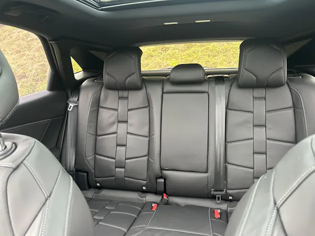 DS Automobiles AUTOMOBILES DS 7 Crossback E-Tense 360 4x4 La Premiére