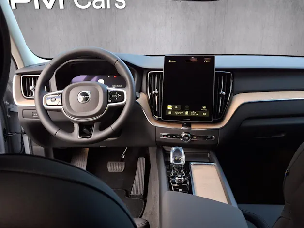 VOLVO XC60 T6 eAWD PluginHybrid Plus Dark Geartronic
