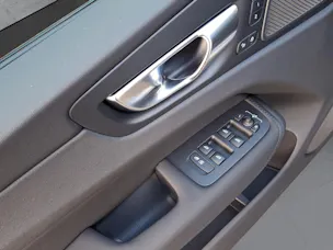 Volvo XC60 T6 eAWD PluginHybrid Plus Dark Geartronic