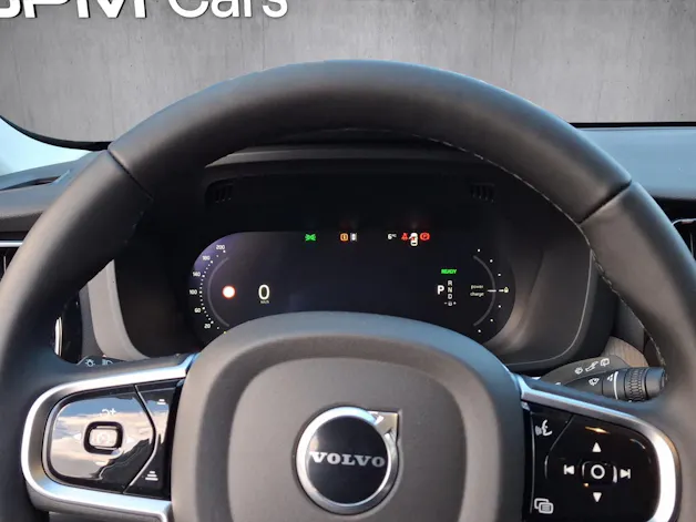 VOLVO XC60 T6 eAWD PluginHybrid Plus Dark Geartronic