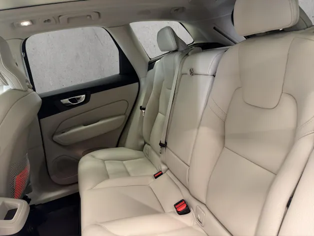 Volvo XC60 T6 eAWD PluginHybrid Ultra Dark Geartronic