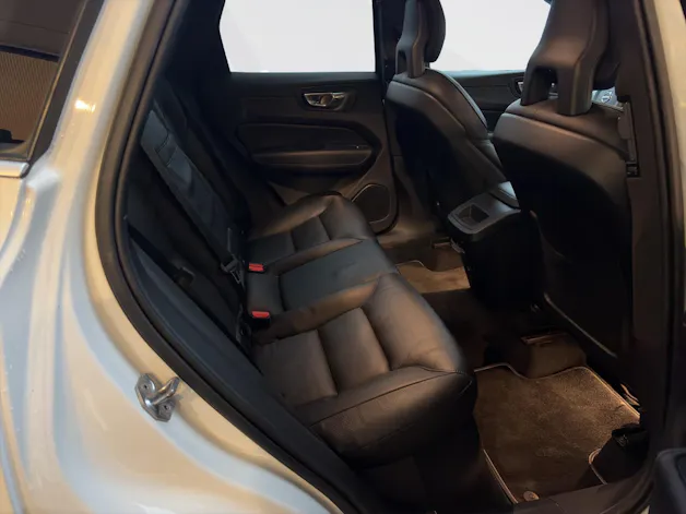 Volvo XC60 2.0 T6 R-Design AWD