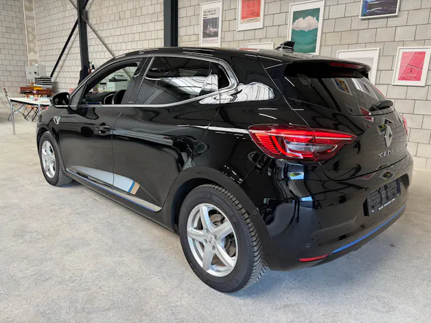 Renault Clio 1.6 E-Tech Business