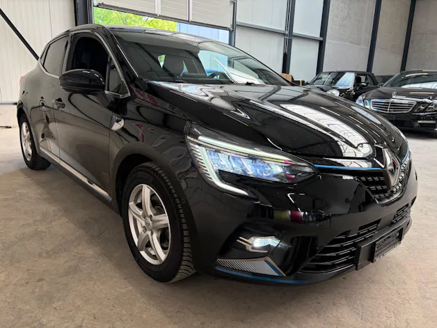 Renault Clio 1.6 E-Tech Business