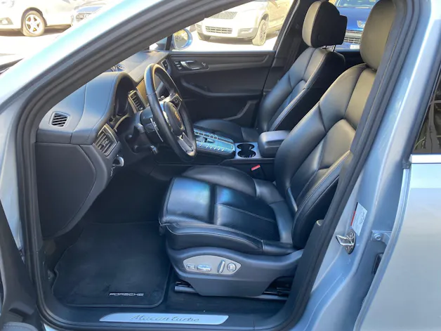 Porsche Macan Turbo PDK