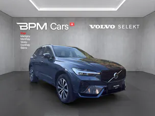Volvo XC60 B5 Benzin Mild Hybrid AWD Plus Dark Geartronic
