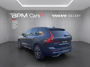 Volvo XC60 B5 Benzin Mild Hybrid AWD Plus Dark Geartronic