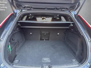 Volvo XC60 B5 Benzin Mild Hybrid AWD Plus Dark Geartronic