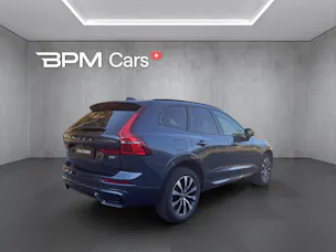 Volvo XC60 B5 Benzin Mild Hybrid AWD Plus Dark Geartronic