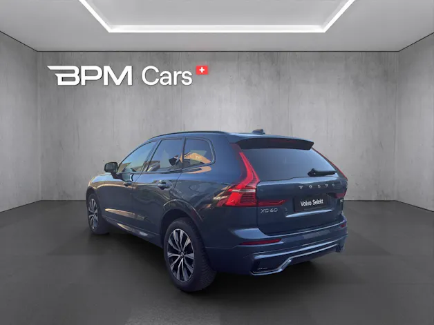 VOLVO XC60 B5 Benzin Mild Hybrid AWD Plus Dark Geartronic